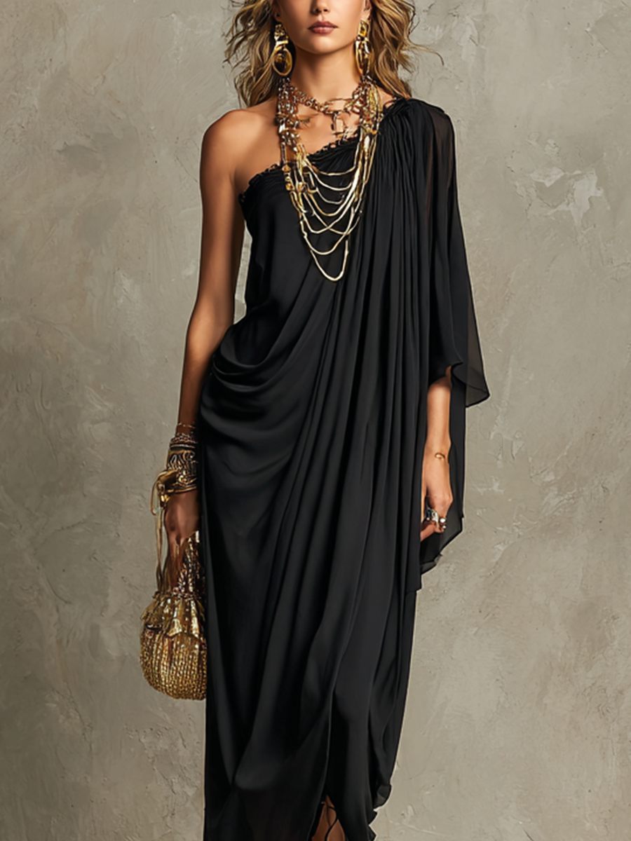 Robe longue bohème noire drapée à une épaule