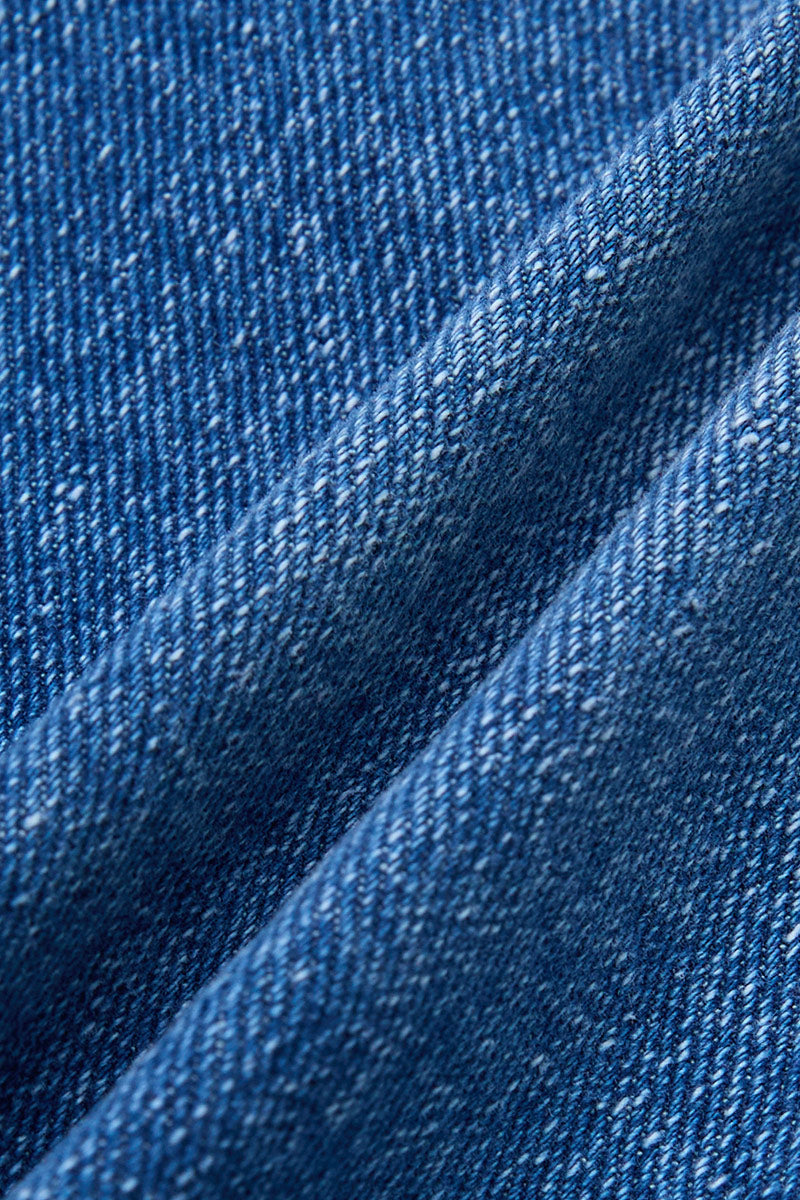 Wash Flap Pocket Split Hem Mid Rise Mid Thigh Denim Shorts Without Belt