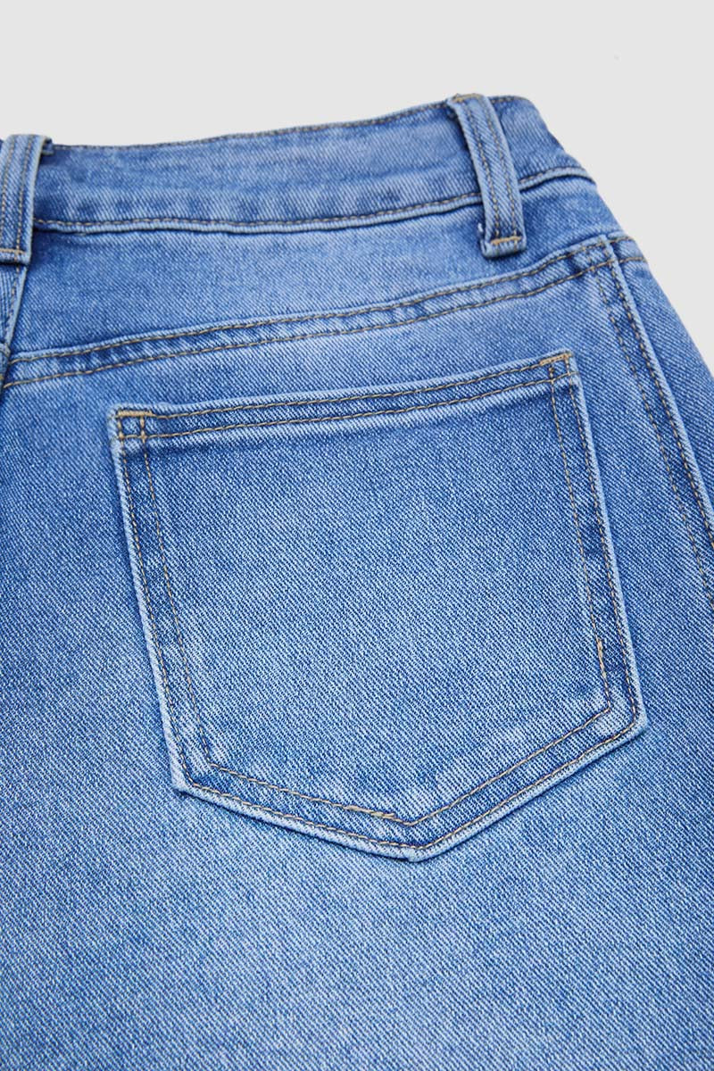 Wash Seam Front Roll Raw Hem Mid Rise Straight Leg Crop Jeans Without Belt