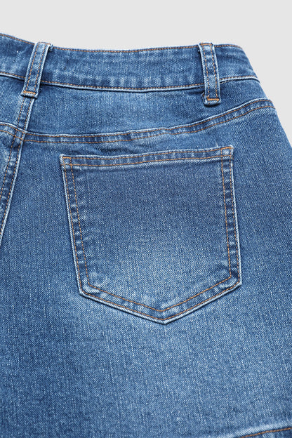 Wash Raw Hem Patch Pocket Mid Rise Denim Shorts