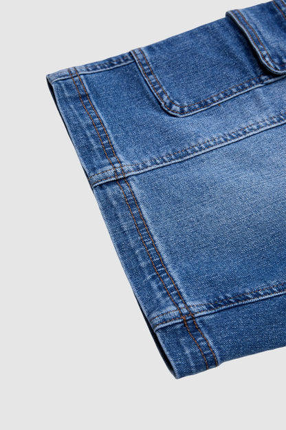 Wash Flap Pocket Seam Front Mid Rise Mid Thigh Denim Shorts Without Belt