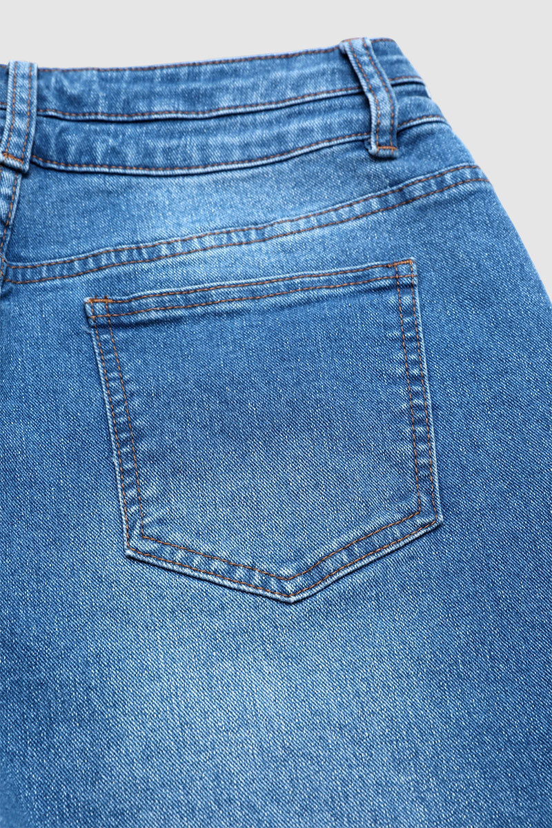 Wash Seam Front Raw Hem Dual Button High Rise Mid Thigh Denim Shorts