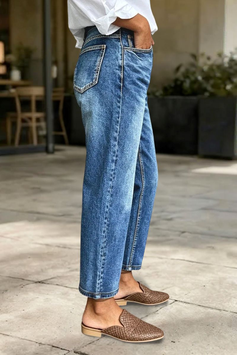 Wash Mid Waist Straight Leg Crop Jeans