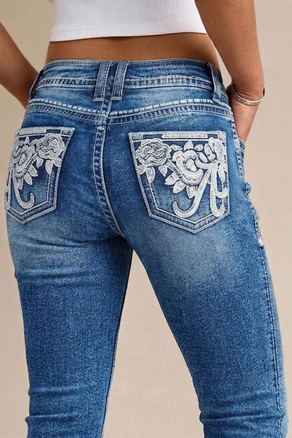 Wash Floral Embroidered Pocket Back High Rise Capri Skinny Jeans