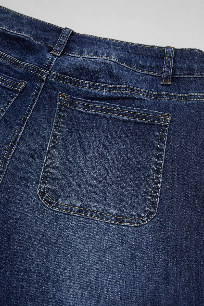 Multi Pocket Button Fly Mid Rise Straight Leg Crop Jeans Without Belt