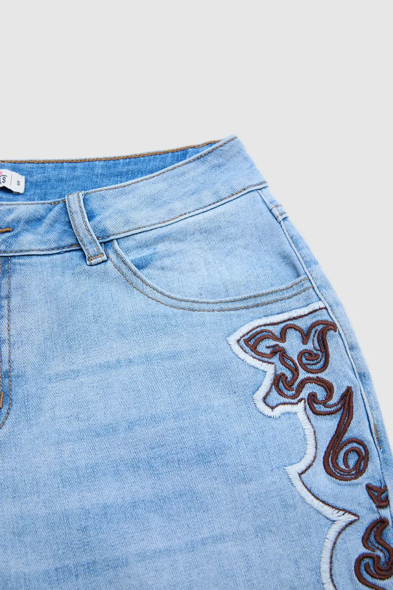 Wash Baroque Embroidery Side Mid Waist Bootcut Jeans