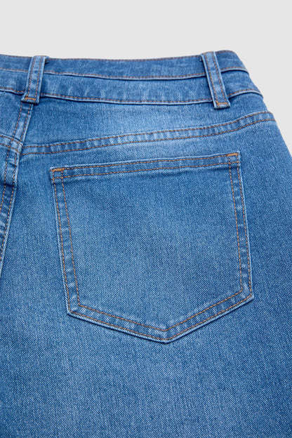 Wash Dual Button Mid Rise Straight Leg Crop Jeans