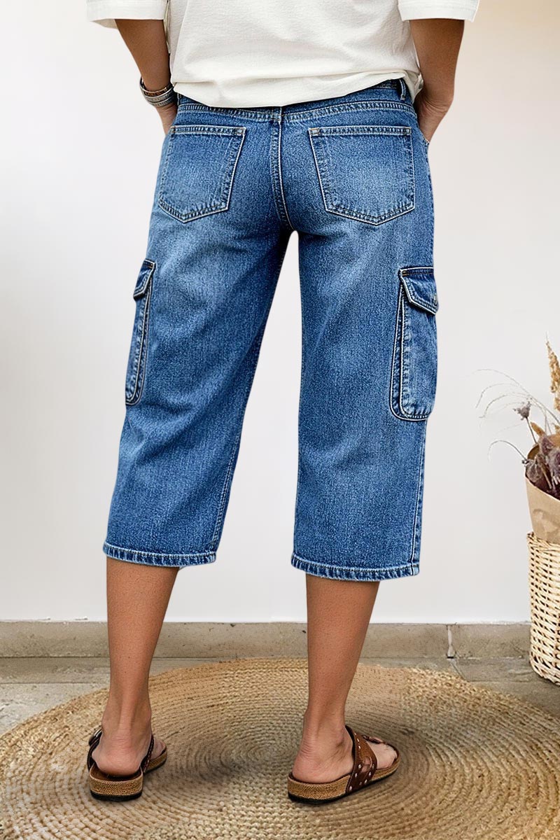 Wash Flap Pocket Drawstring Mid Rise Straight Leg Capri Jeans