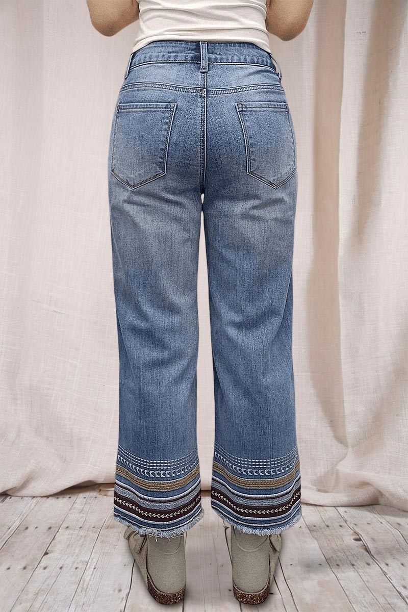 Wash Embroidery Raw Hem Mid Rise Crop Jeans