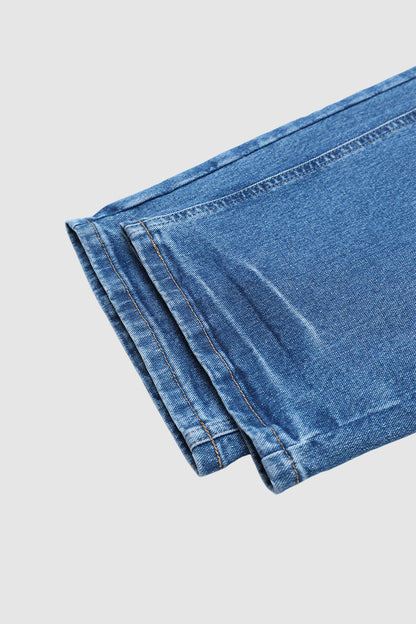 Wash Patch Pocket Mid Rise Straight Leg Crop Jeans