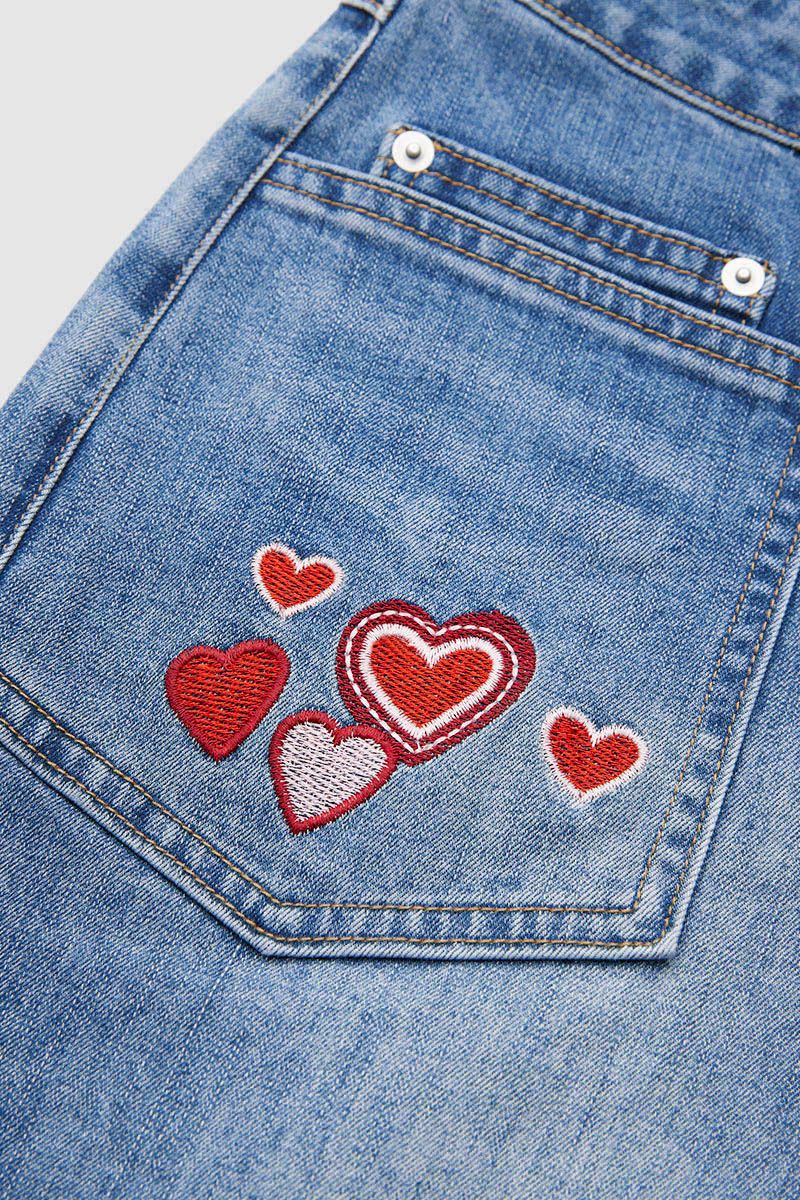 Valentine's Day Pattern Embroidered Patch Pocket Mid Rise Straight Leg Jeans Without Belt
