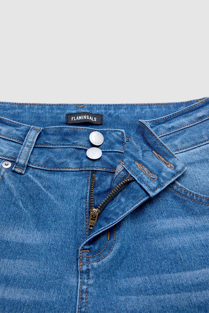 Wash Dual Button Mid Rise Straight Leg Crop Jeans