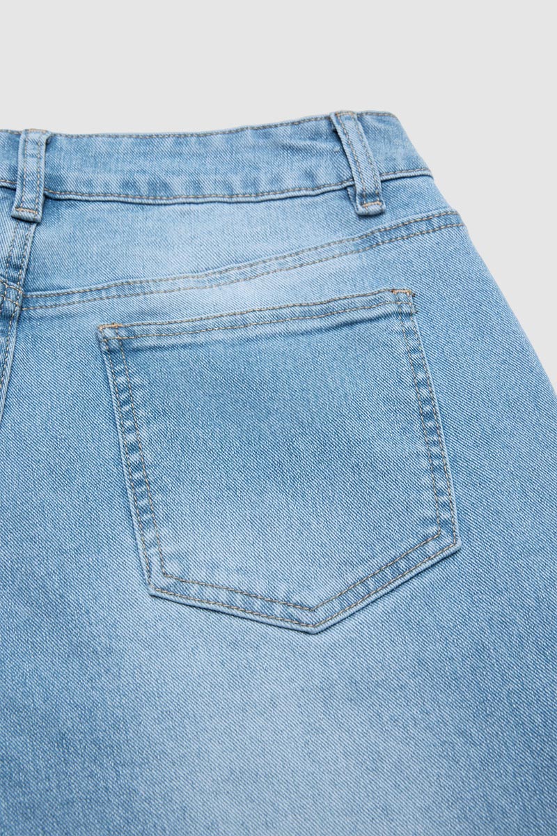 Wash Scallop Hem Mid Waist Straight Leg Crop Jeans