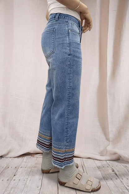 Wash Embroidery Raw Hem Mid Rise Crop Jeans