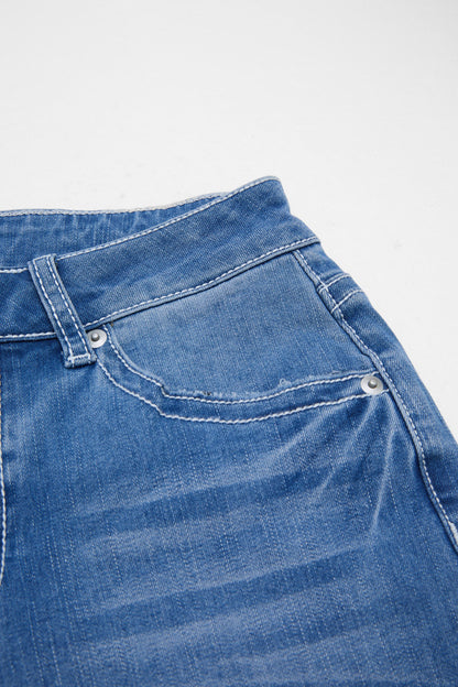 Star Embroidery Ripped Flap Pocket Raw Hem Mid Rise Capri Skinny Jeans