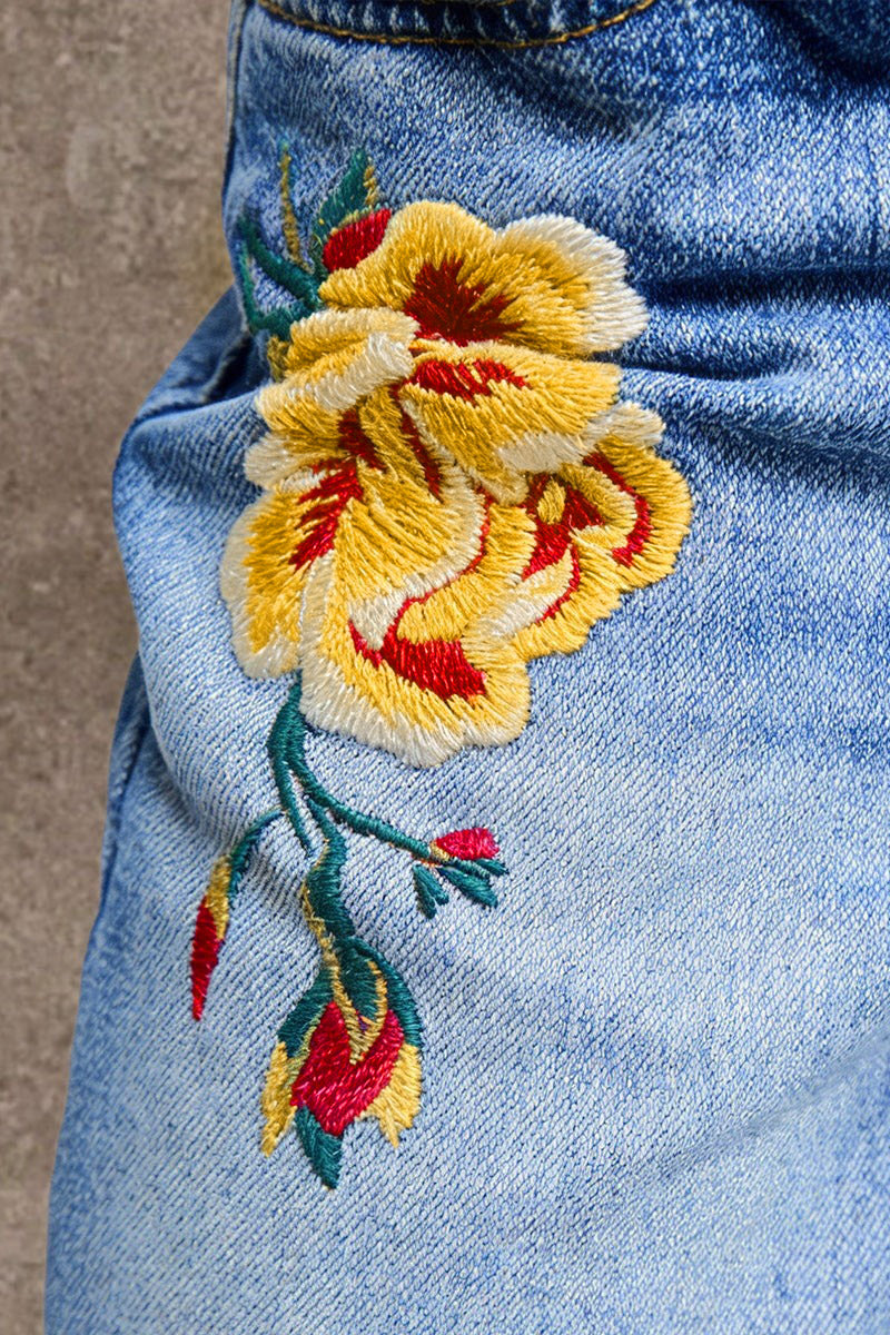 Wash Floral Embroidery Mid Rise Straight Leg Crop Jeans