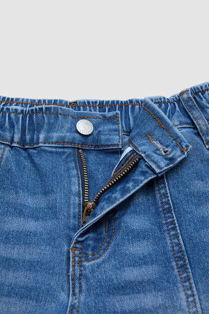 Wash Flap Pocket Seam Front Elastic Mid Rise Mid Thigh Denim Shorts