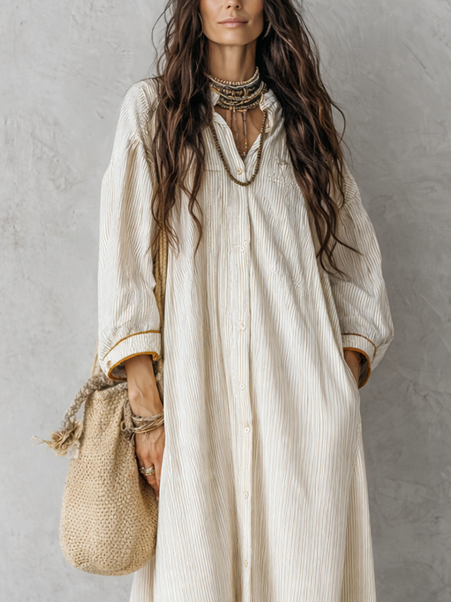 Robe longue ivoire rayée avec fermeture boutonnée