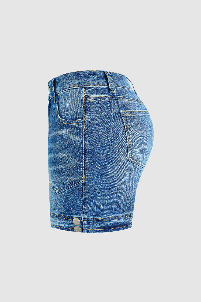 Wash Studded Hem Patch Pocket Mid Rise Mid Thigh Denim Shorts