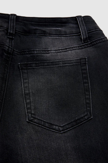 Wash Ripped Raw Hem Mid Rise Straight Leg Crop Jeans
