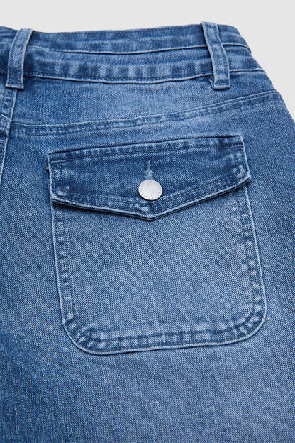 Wash Split Raw Hem Flap Pocket Mid Rise Denim Shorts