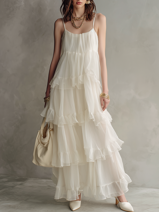 Robe longue étagée en ivoire éthéré