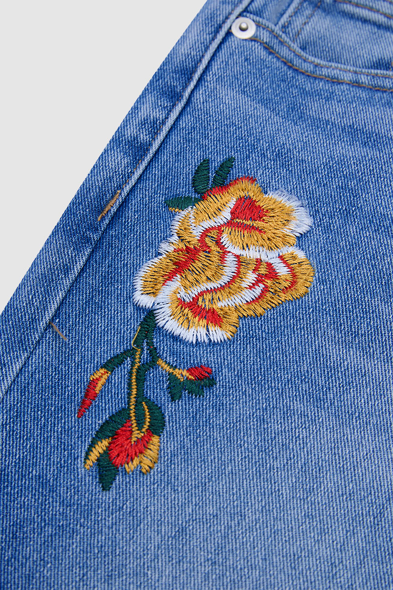 Wash Floral Embroidery Mid Rise Straight Leg Crop Jeans