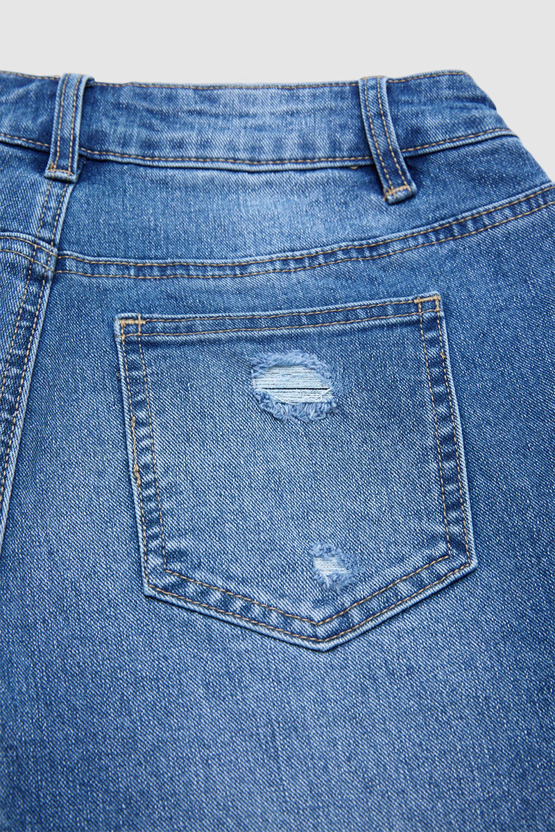 Wash Ripped Raw Hem Mid Rise Straight Leg Crop Jeans