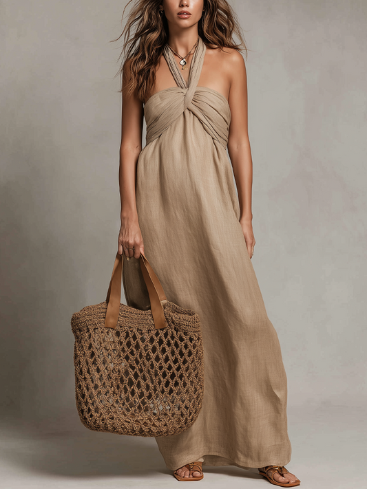 Robe longue licou à torsades souples sur le devant