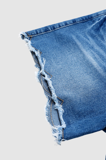 Wash Scallop Trim Raw Hem Mid Rise Denim Shorts