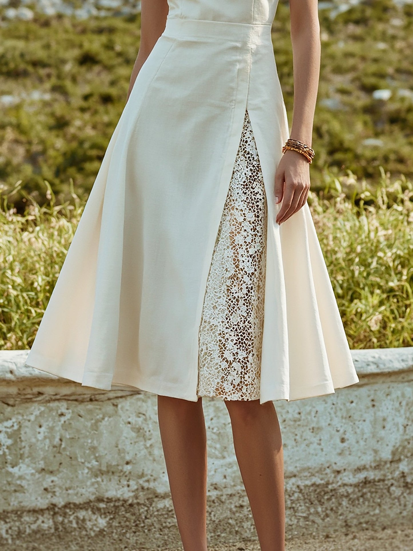 Robe midi en lin, sans manches, col rond, unie, dentelle, style vintage français, blanche