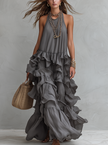Élégante robe longue grise romantique à volants superposés