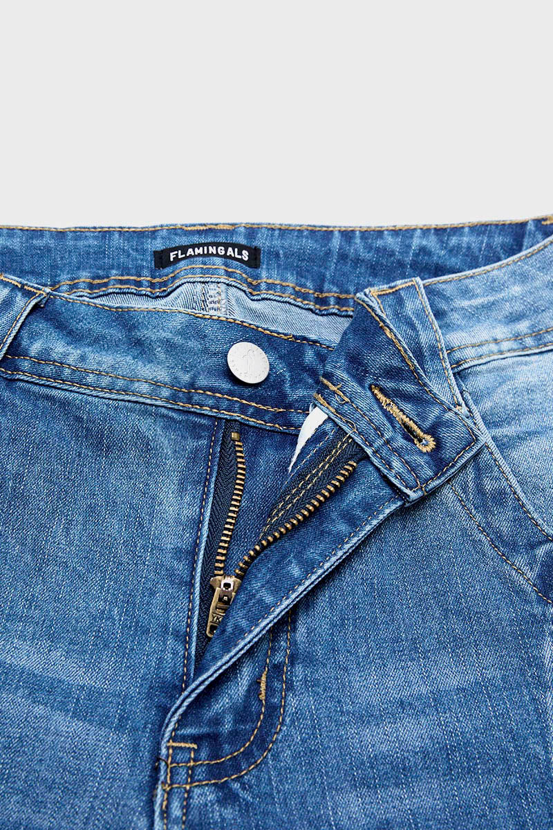 Wash Seam Detail Mid Rise Straight Leg Crop Jeans