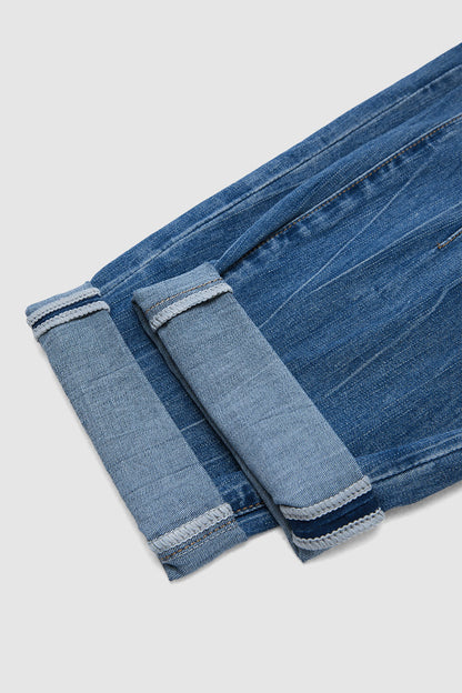 Wash Patch Pocket Dual Button Mid Rise Barrel Leg Crop Jeans