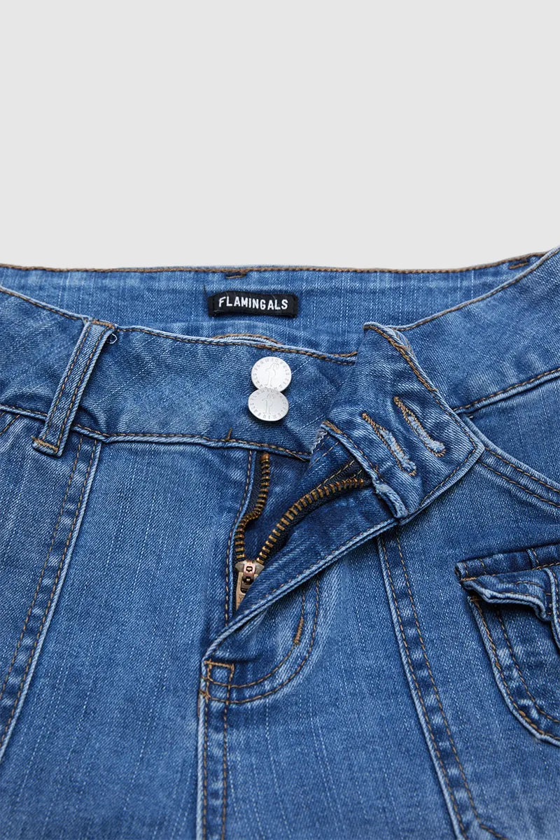 Seam Front Roll Hem Patch Pocket Mid Rise Straight Leg Capri Jeans