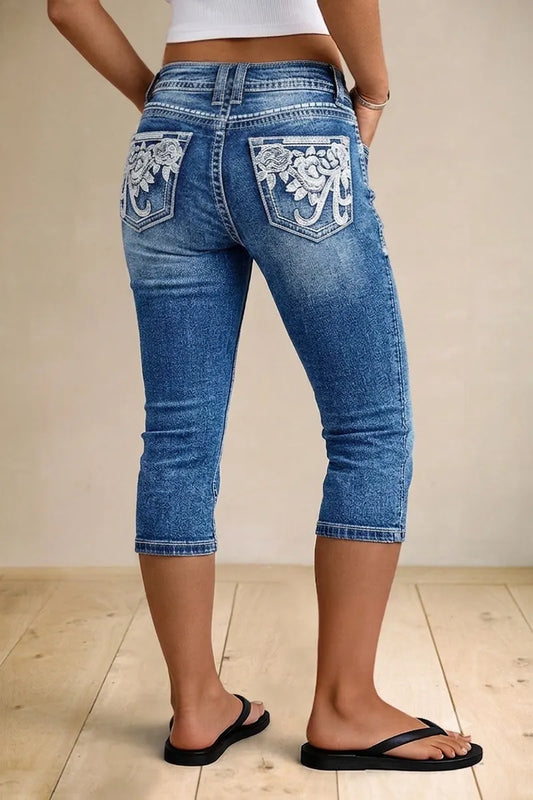 Wash Floral Embroidered Pocket Back High Rise Capri Skinny Jeans