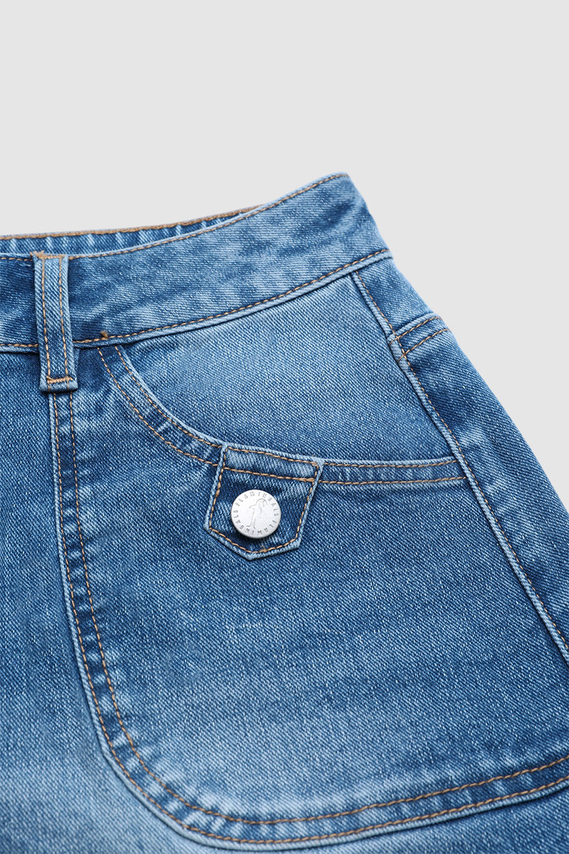 Wash Patch Pocket Split Side Mid Rise Denim Shorts