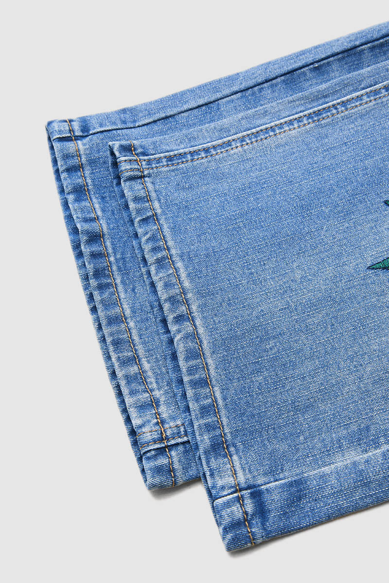 Valentine's Day Pattern Embroidered Patch Pocket Mid Rise Straight Leg Jeans Without Belt
