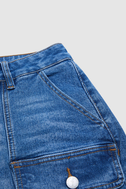 Wash Flap Pocket Split Hem Mid Rise Mid Thigh Denim Shorts Without Belt