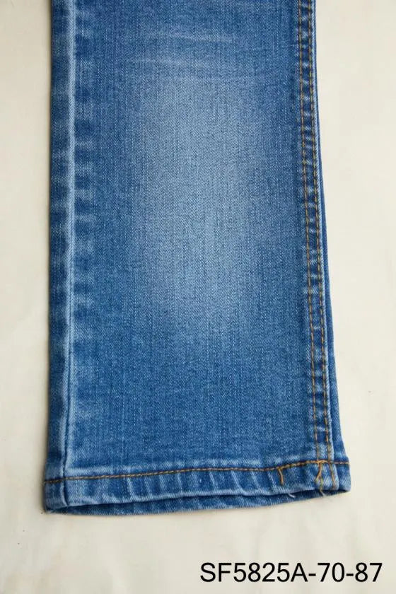 Seam Front Roll Hem Patch Pocket Mid Rise Straight Leg Capri Jeans