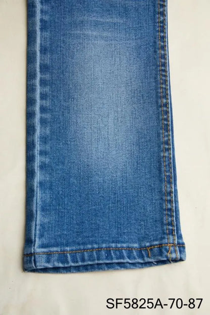 Seam Front Roll Hem Patch Pocket Mid Rise Straight Leg Capri Jeans