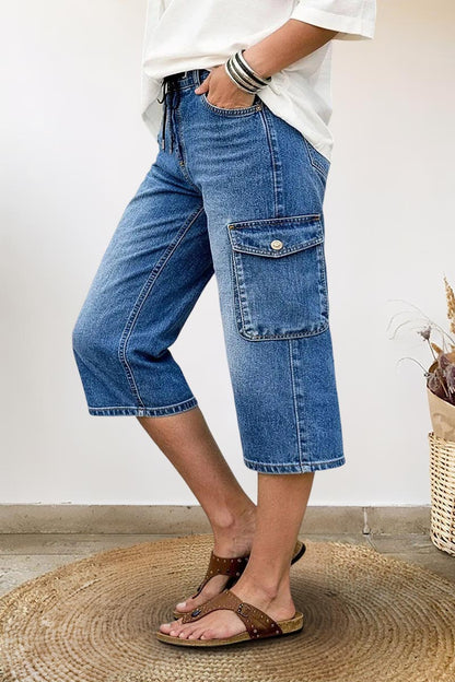 Wash Flap Pocket Drawstring Mid Rise Straight Leg Capri Jeans