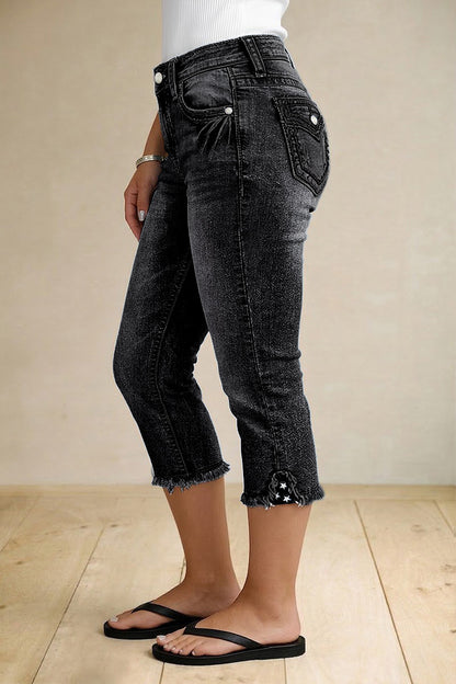 Star Embroidery Ripped Flap Pocket Raw Hem Mid Rise Capri Skinny Jeans
